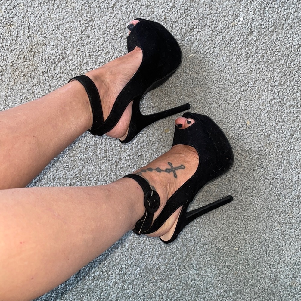 Black peep toe heels.